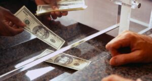Iran Tourism Authority Proposes Slimmer Foreign Travel Currency